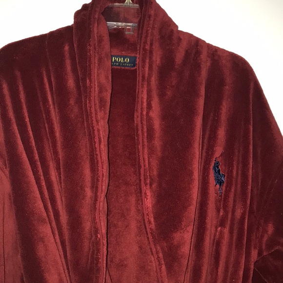 red polo robe